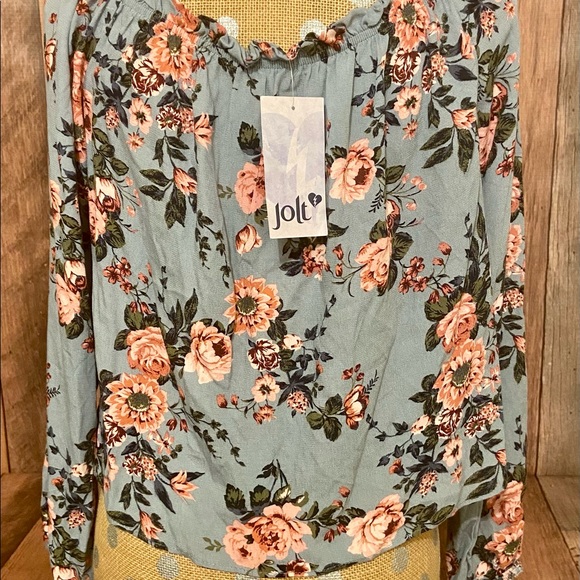 Jolt Blouse Size Medium Long Sleeve Ruffles New With Tags - Picture 4 of 7